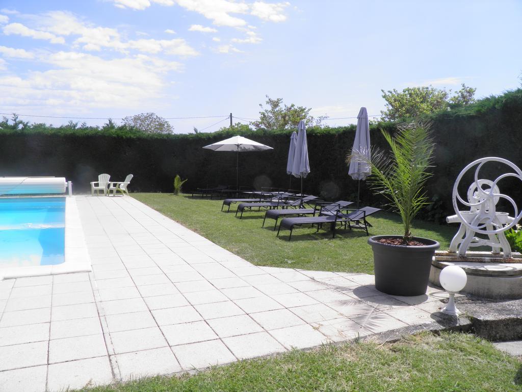 Chambres D'Hotes La Vigneronne Senouillac 외부 사진